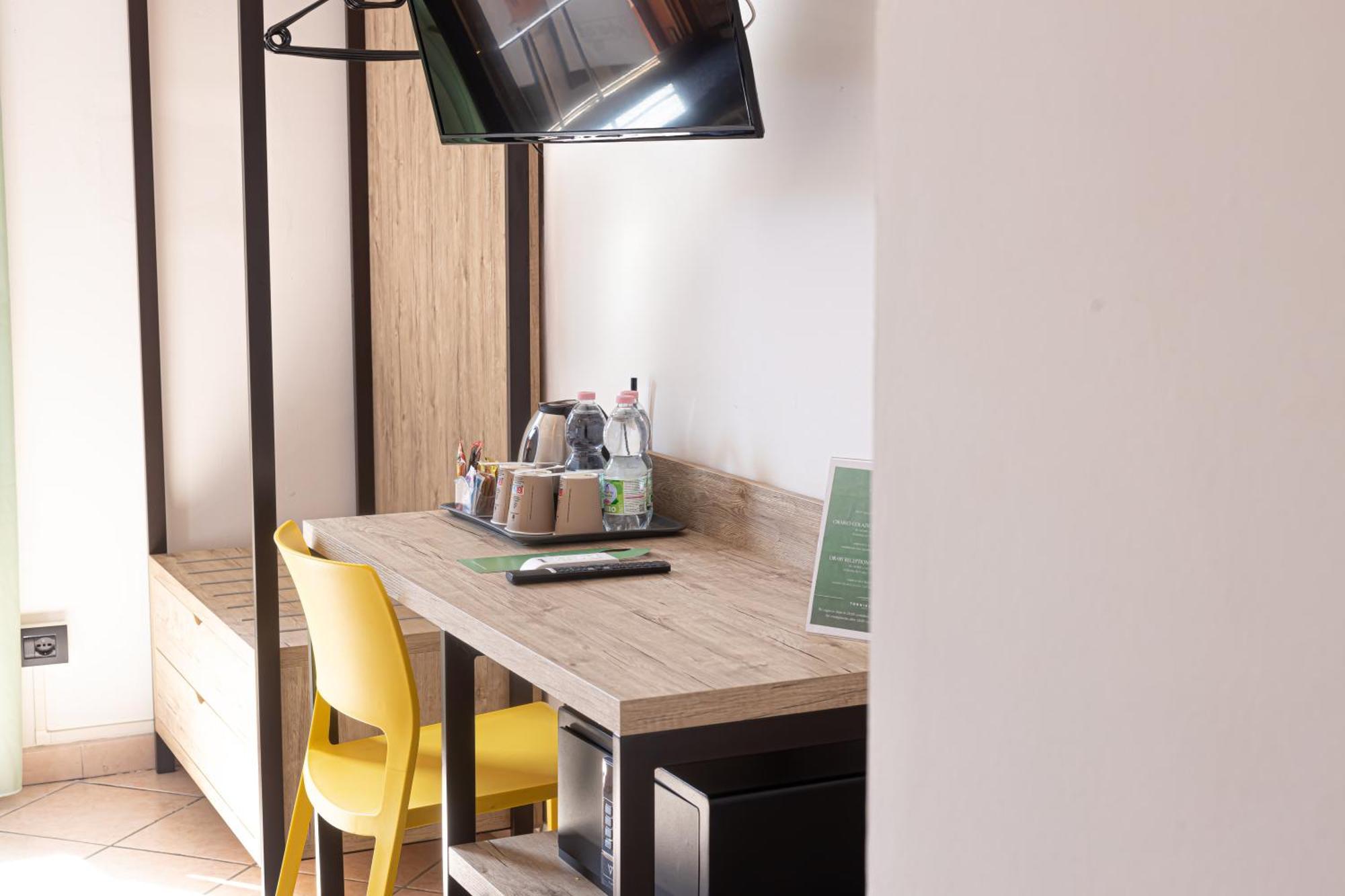 נוברה Hotel Tornielli 9 By Lvg Hotel Collection מראה חיצוני תמונה